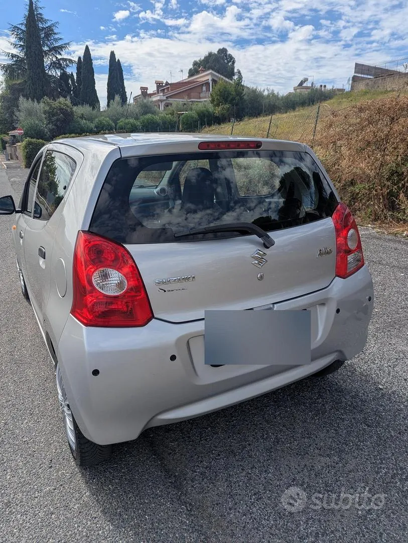 Suzuki Alto 2011 photo 3