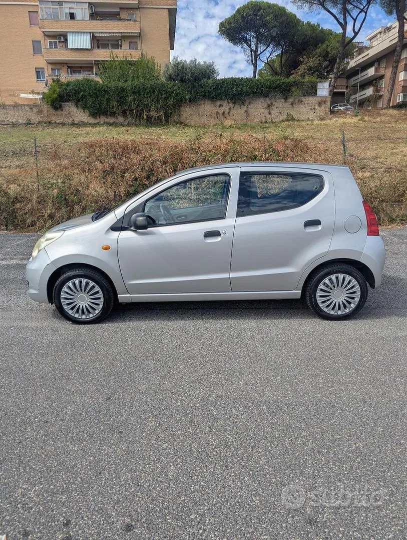 Suzuki Alto 2011 photo 4