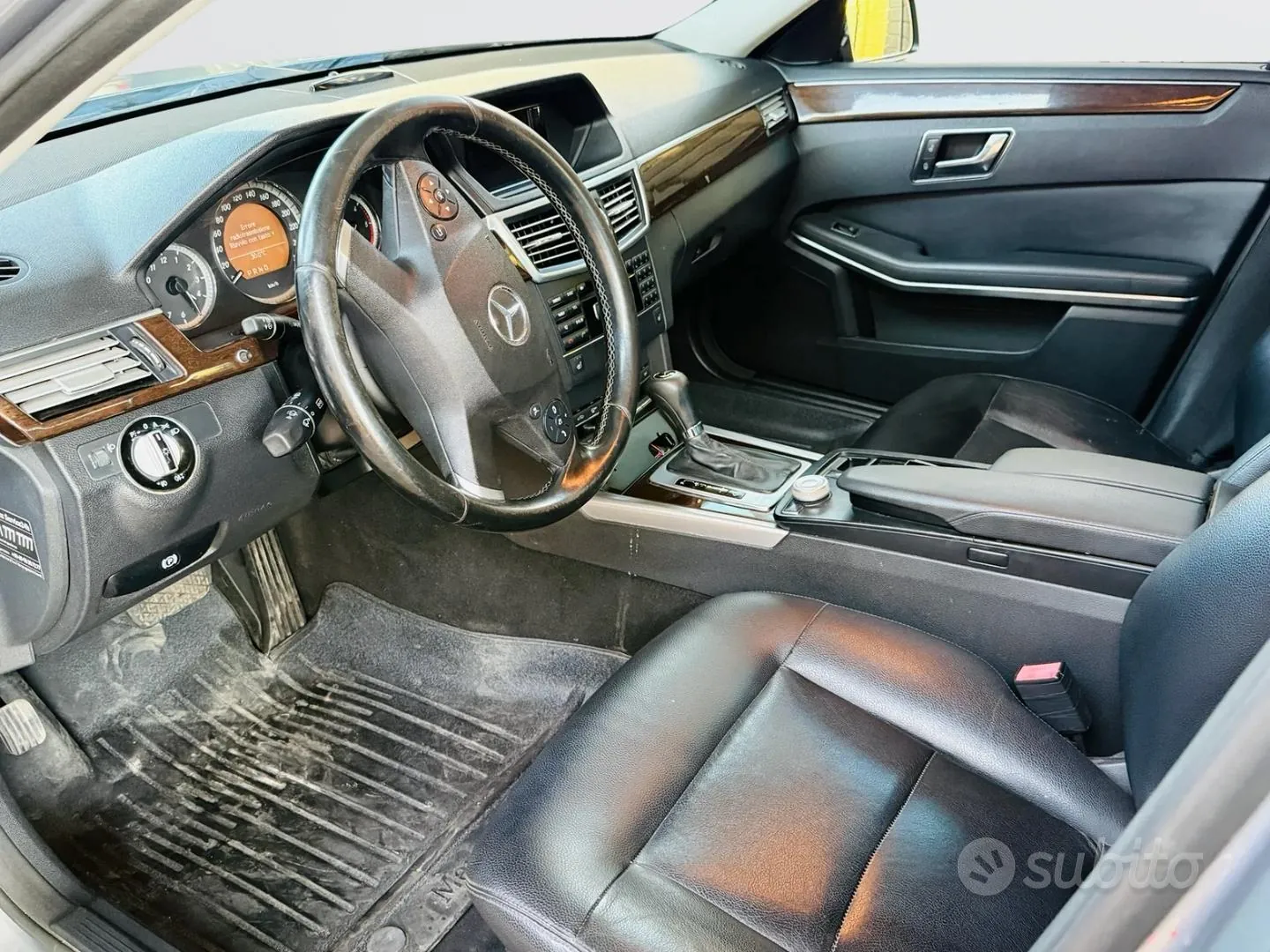 Mercedes-Benz E-Class 2010 photo 5
