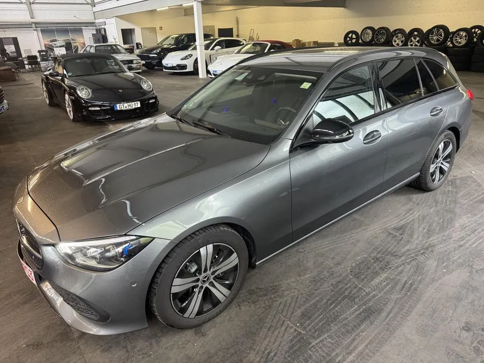 Mercedes-Benz C220D