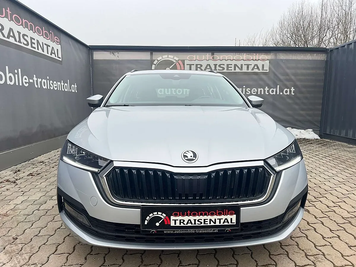 Skoda Octavia 2022 photo 2
