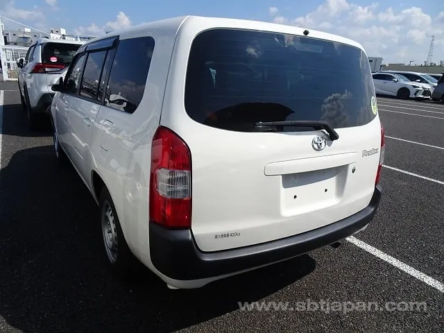 Toyota Probox Van Gl 2021 photo 3