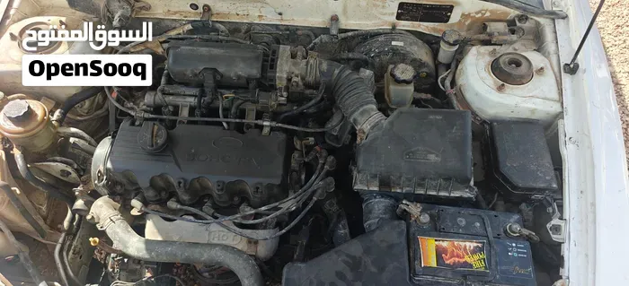 Hyundai Verna 2004 photo 3