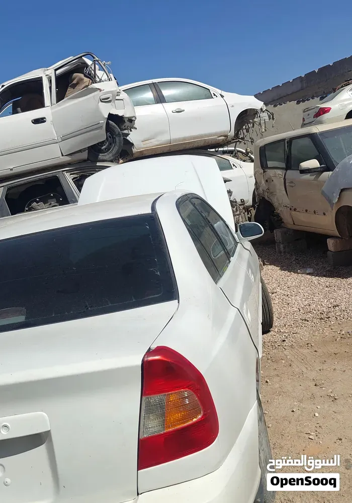 Hyundai Verna 2004 photo 4