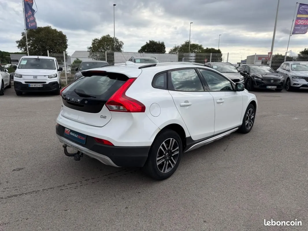 Volvo V40 Cross Country 2017 photo 5