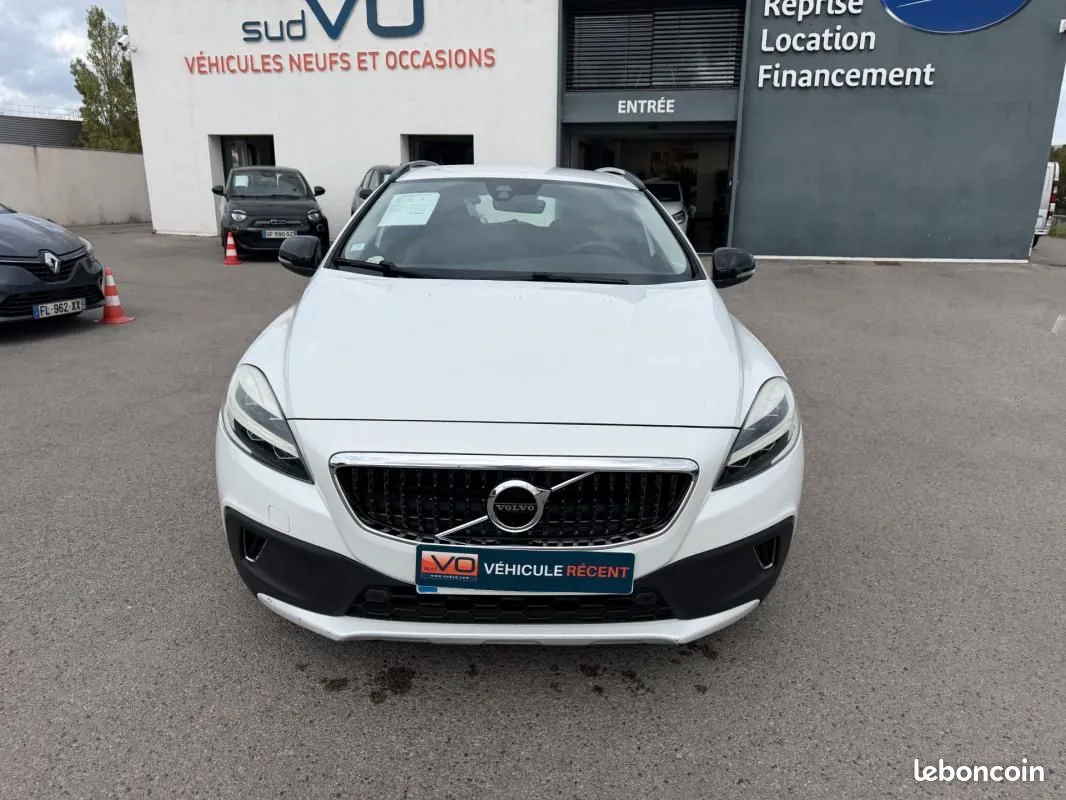 Volvo V40 Cross Country 2017 photo 3