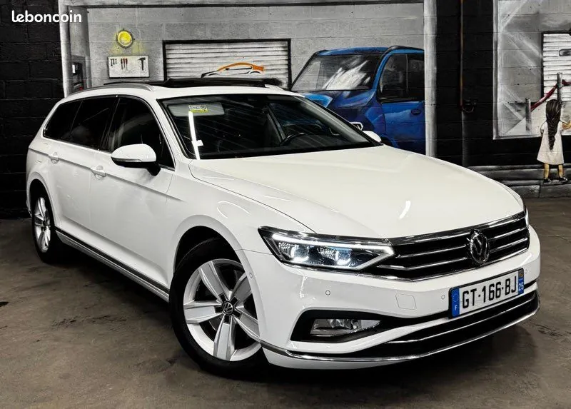 Volkswagen Passat 2019 photo 2