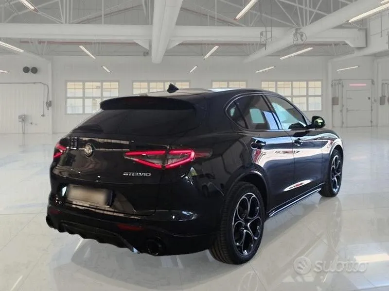Alfa Romeo Stelvio 2023 photo 4