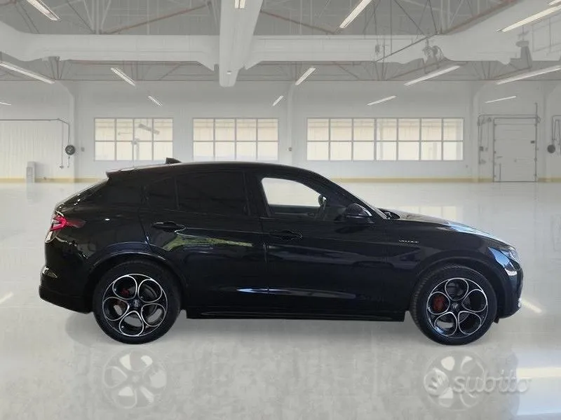 Alfa Romeo Stelvio 2023 photo 3