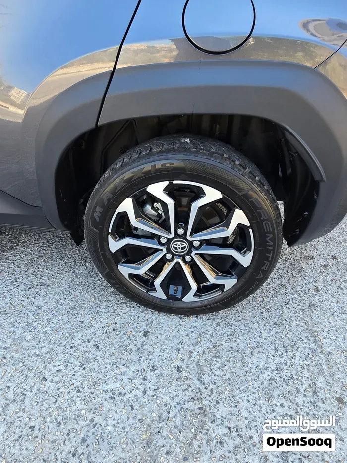 Toyota Yaris 2023 photo 4