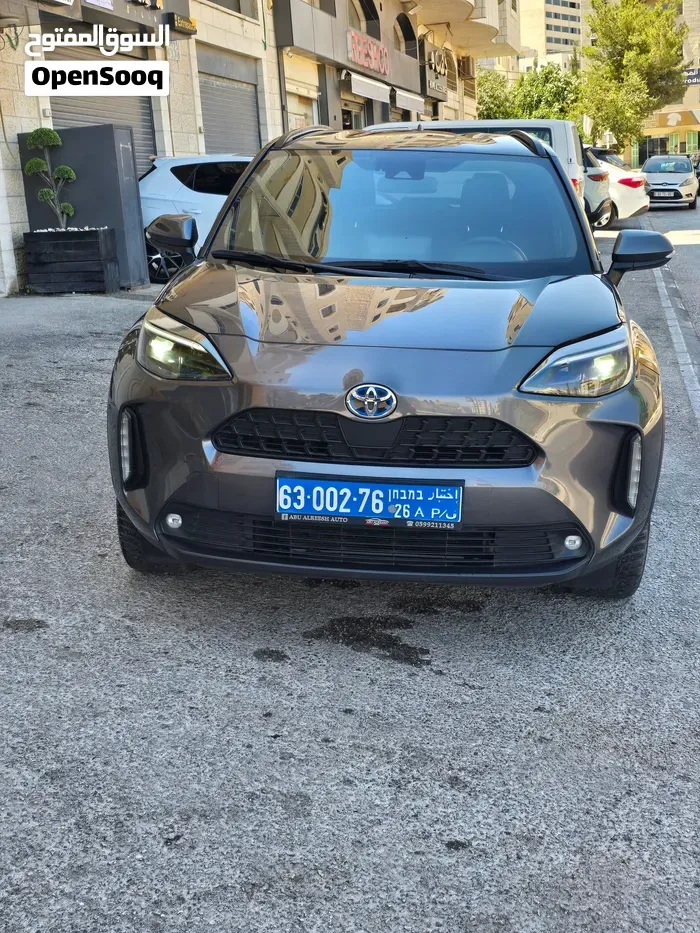Toyota Yaris 2023 photo 2