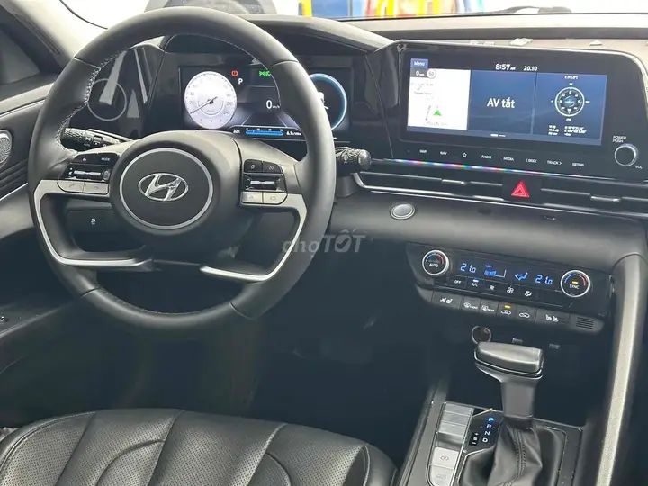 Hyundai Elantra 2022 photo 5