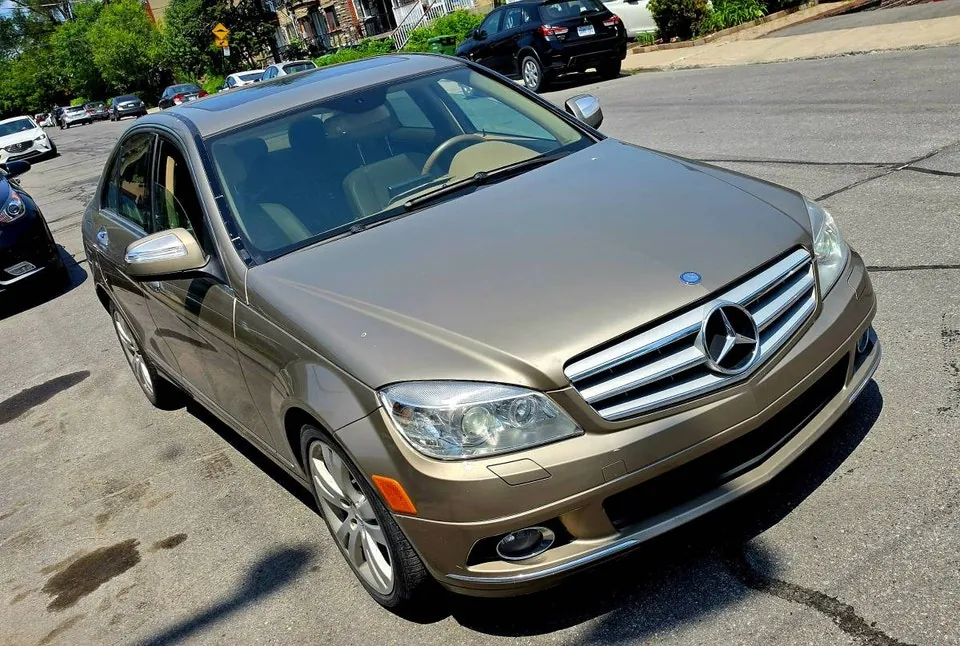 Mercedes-Benz C-Class 2009 photo 2