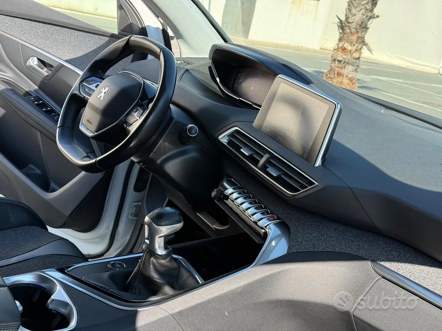 Peugeot 3008 2018 photo 2