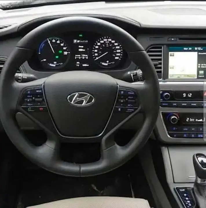 Hyundai Sonata 2017 photo 2