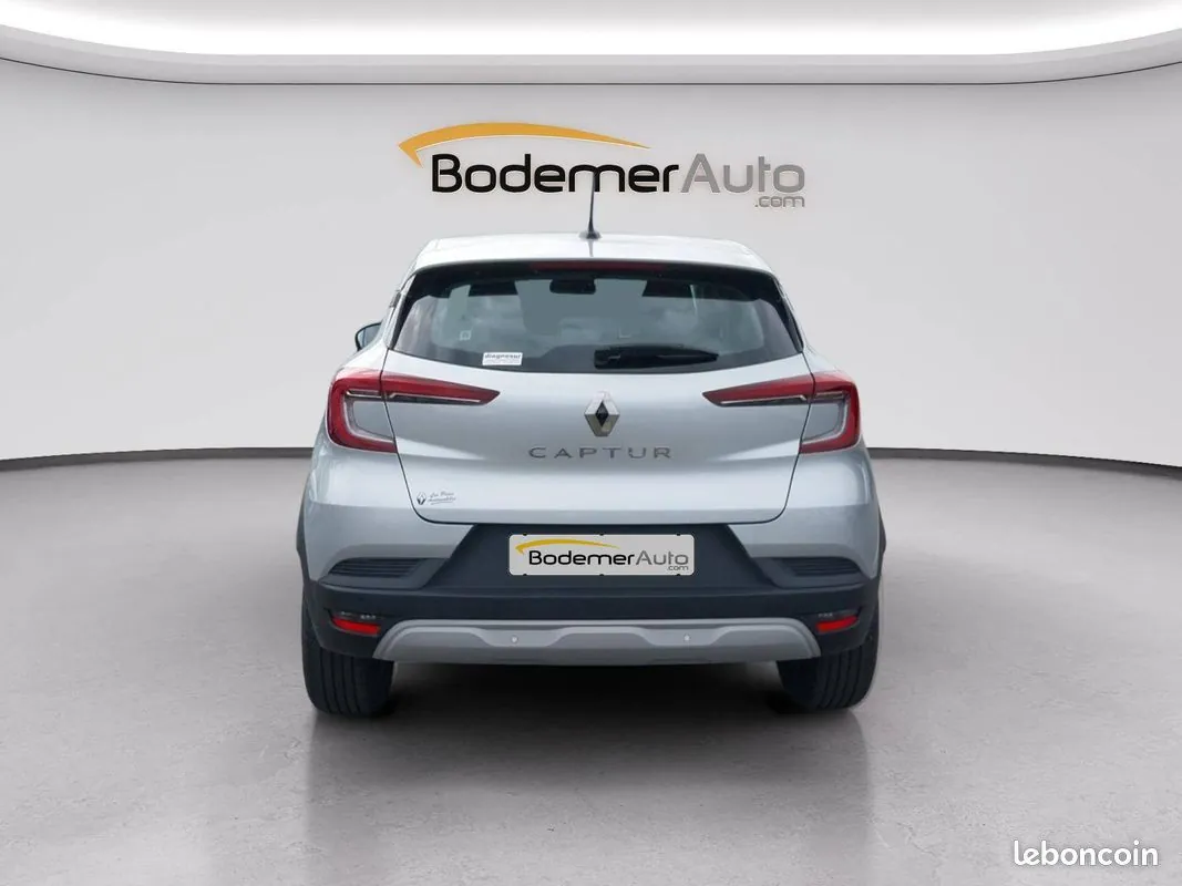Renault Captur 2022 photo 4