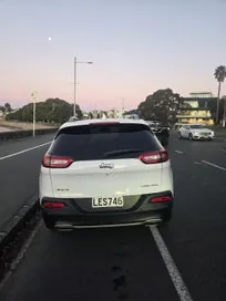 Jeep Cherokee 2018 photo 3