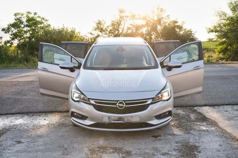 Opel Astra K 2018 photo 4