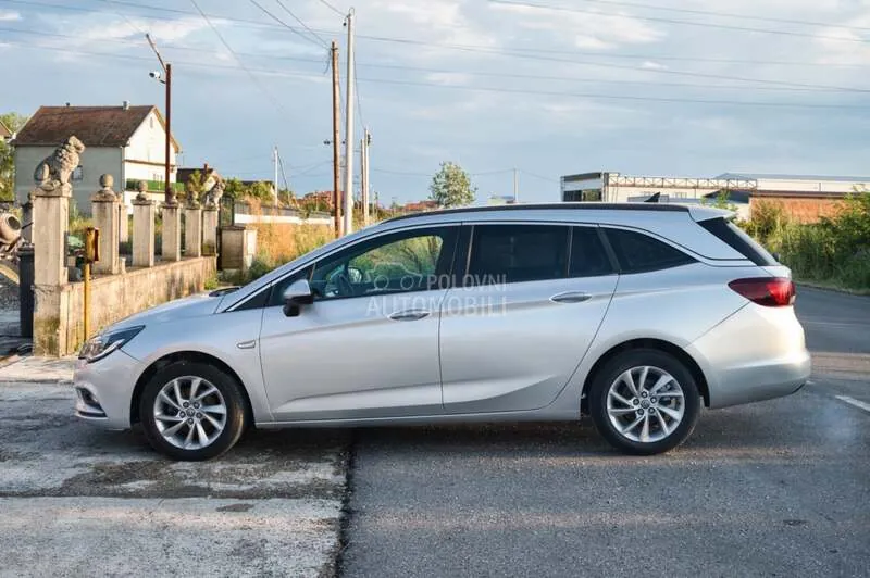 Opel Astra K 2018 photo 5