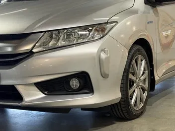 Honda Grace 2015 photo 5