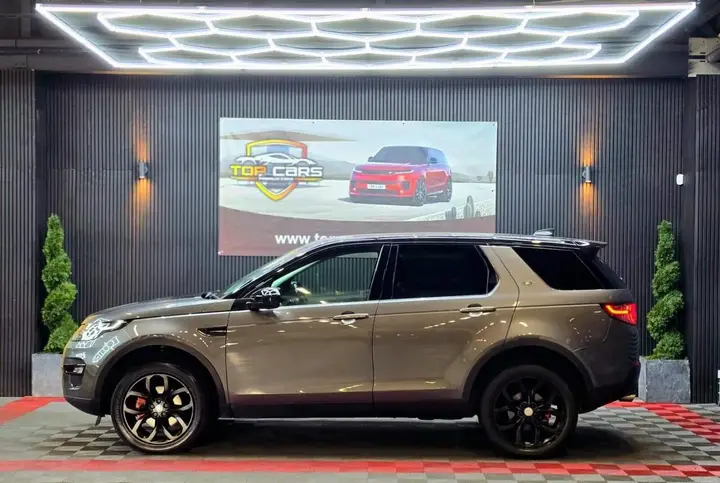 Land Rover Discovery Sport 2017 photo 3