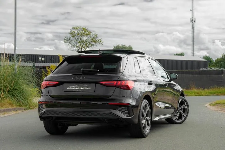 Audi A3 2023 photo 2
