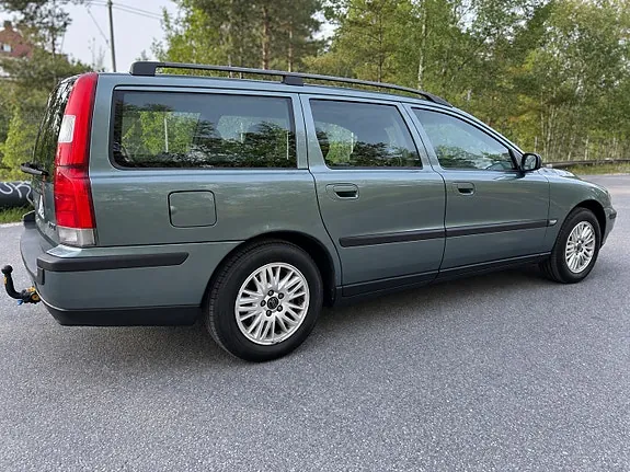 Volvo V70 2004 photo 4