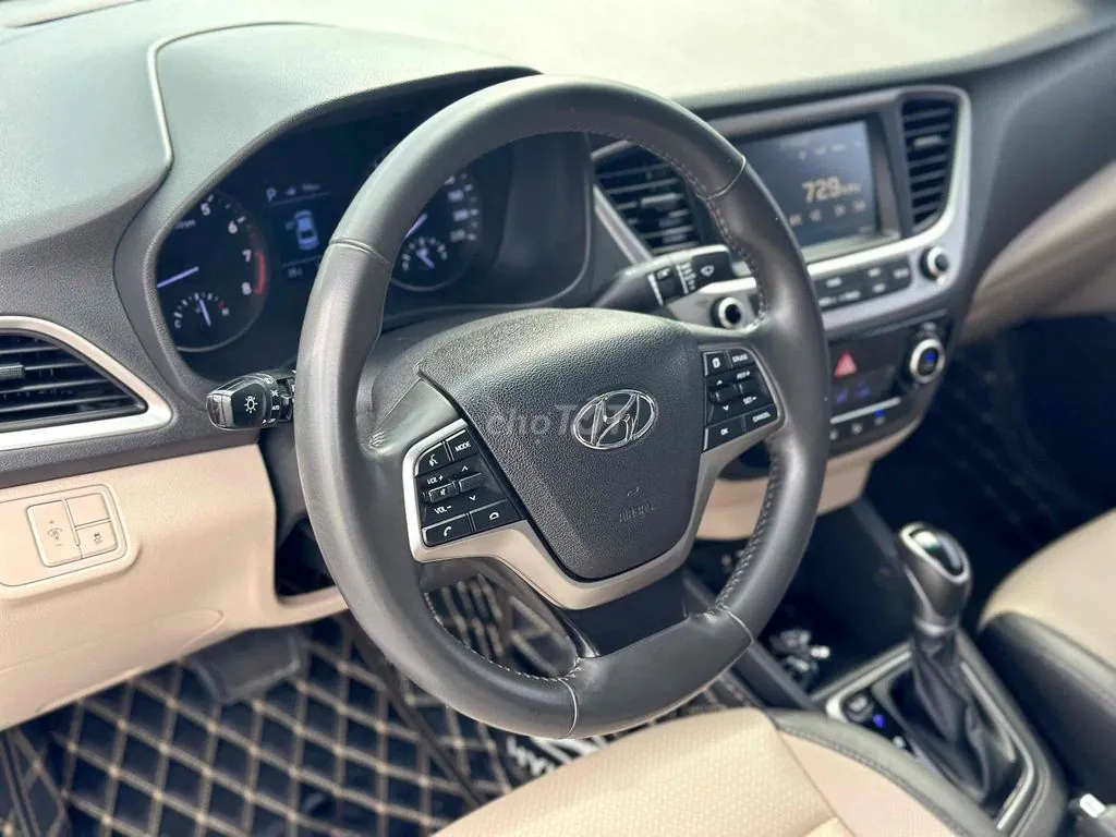 Hyundai Accent 2019 photo 5