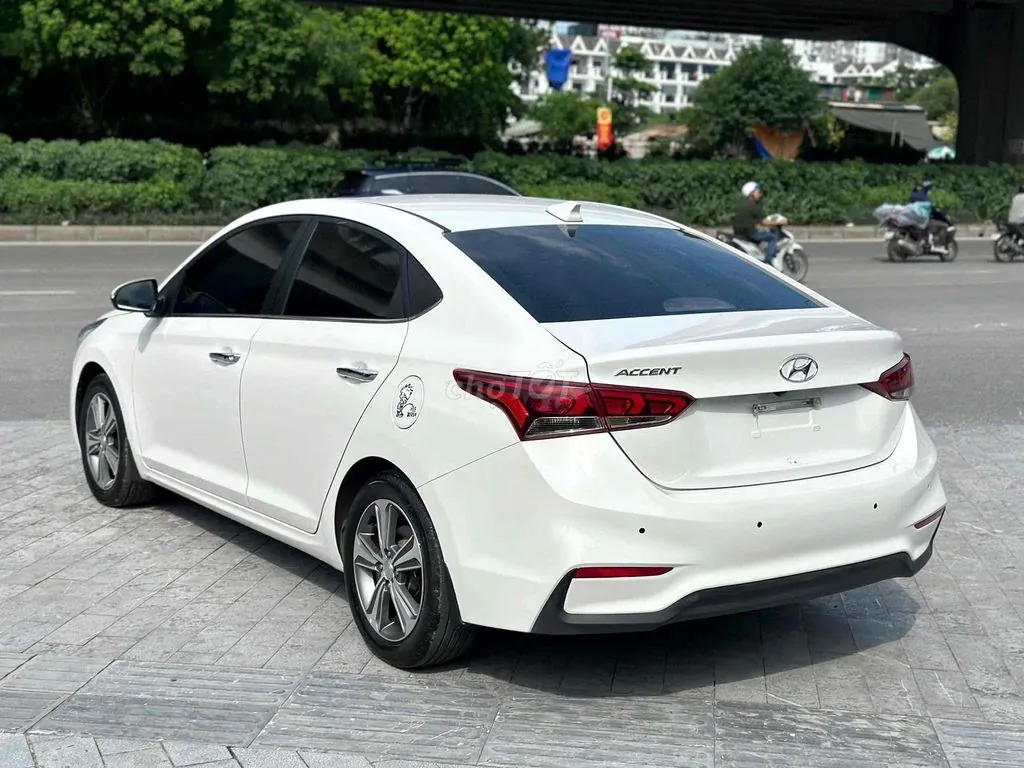 Hyundai Accent 2019 photo 3