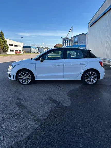 Audi A1 2014 photo 3
