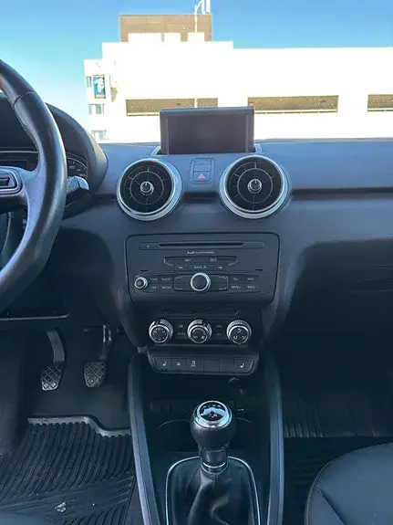 Audi A1 2014 photo 5