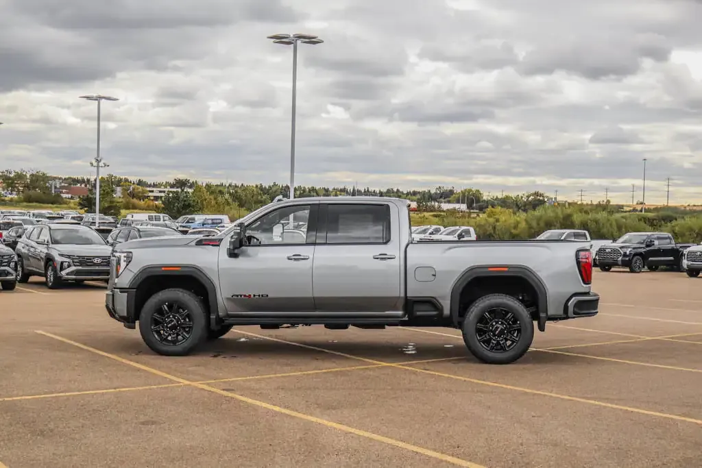 GMC Sierra 3500Hd 2026 photo 5