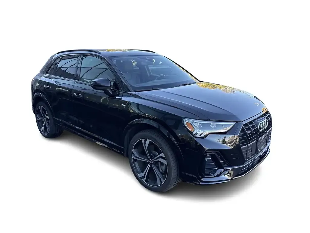 Audi Q3 2023 photo 2