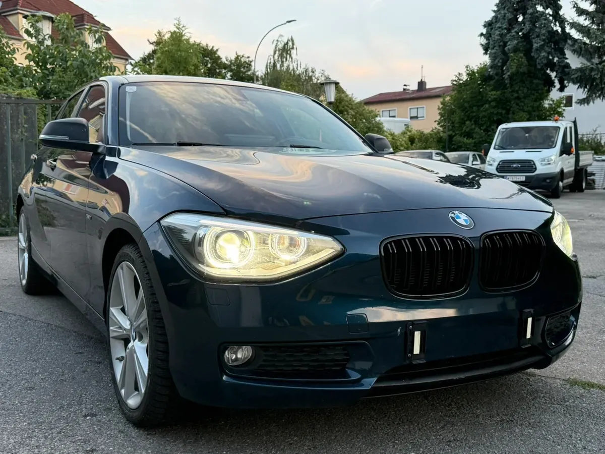 BMW 1 Series 2012 photo 2