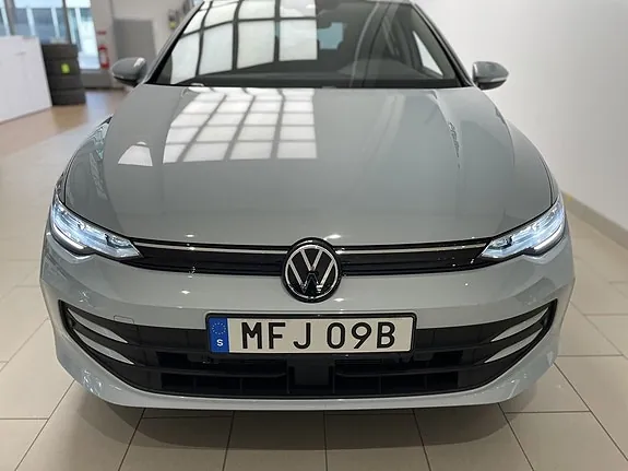 Volkswagen Golf I 2025 photo 3