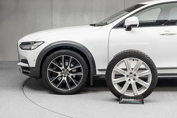 Volvo V90 Cross Country 2017 photo 5