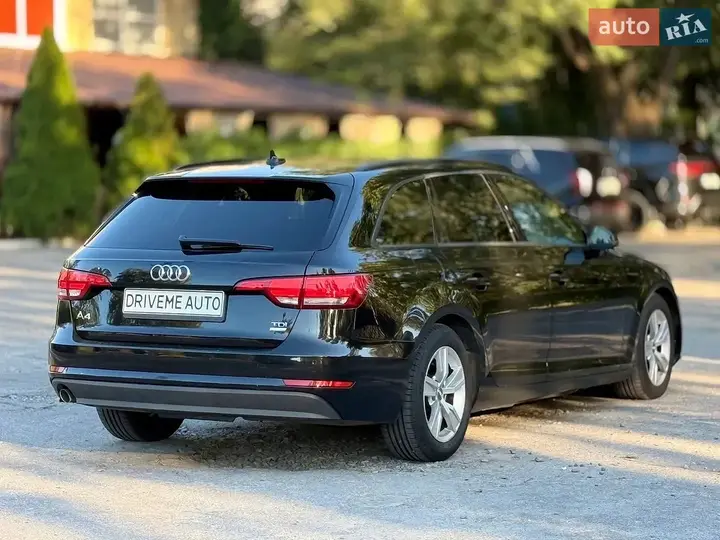 Audi A4 2017 photo 4