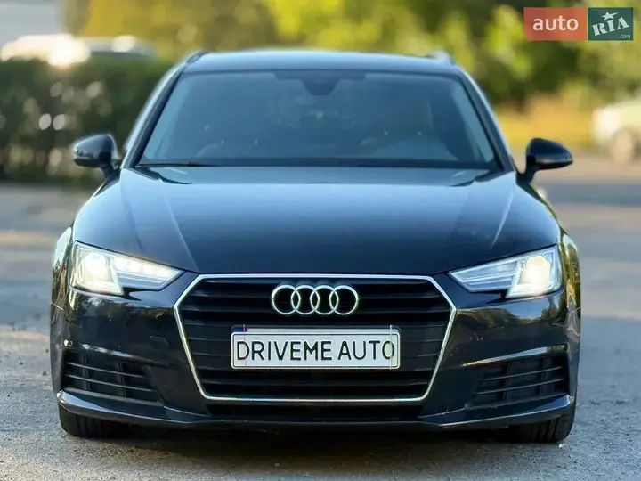 Audi A4 2017 photo 2