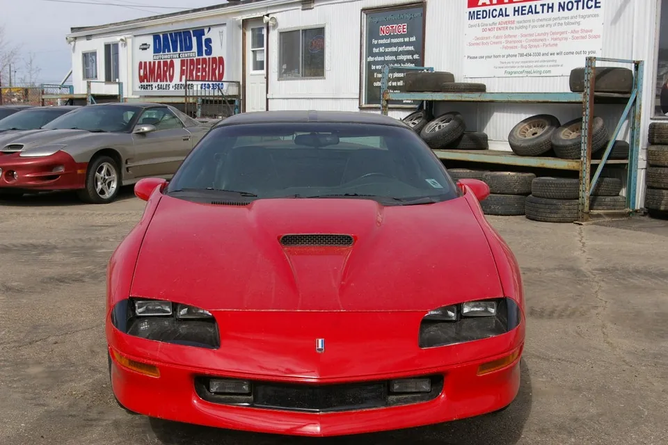 Chevrolet Camaro 1997 photo 2