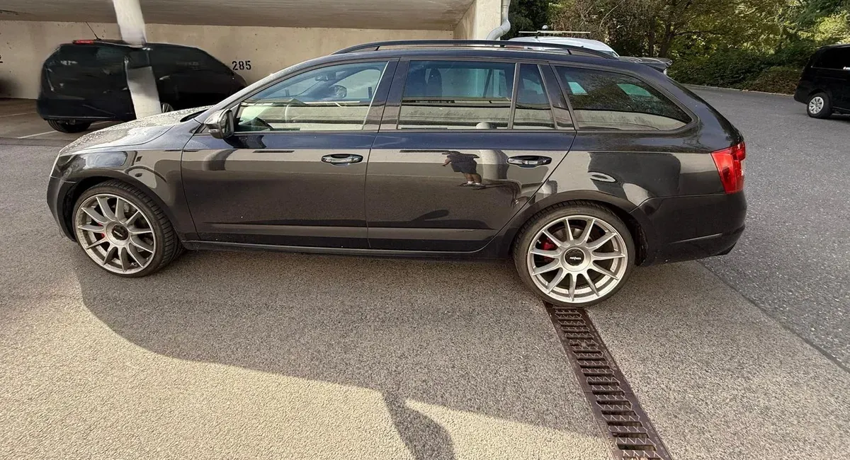 Skoda Octavia 2014 photo 3