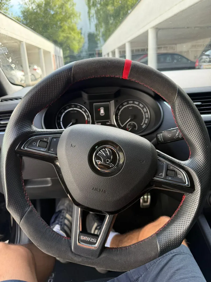 Skoda Octavia 2014 photo 2