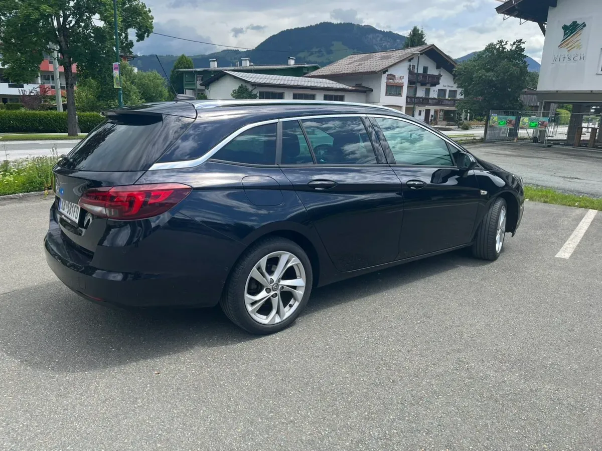 Opel Astra 2018 photo 3