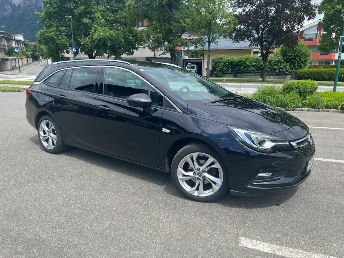 Opel Astra 2018 photo 2