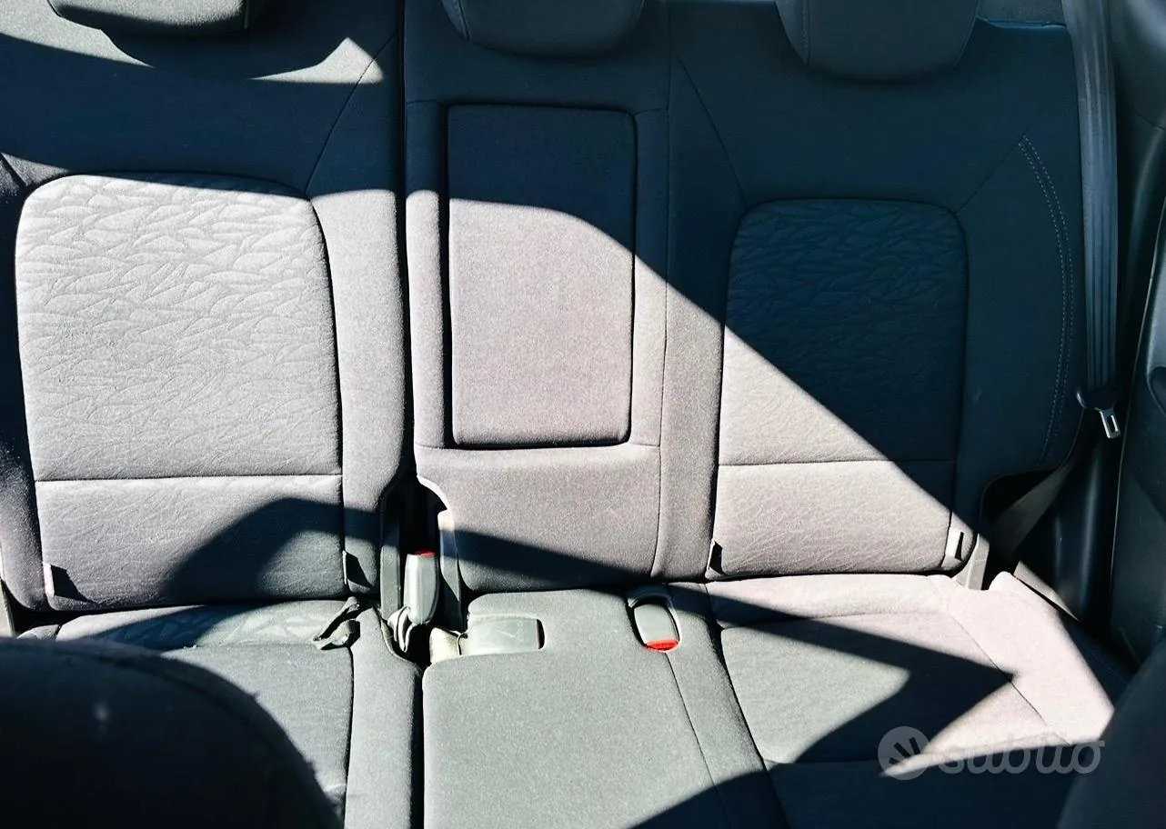 Hyundai Ix20 2011 photo 2
