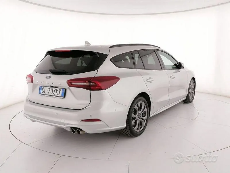 Ford Focus Sw 2022 photo 2