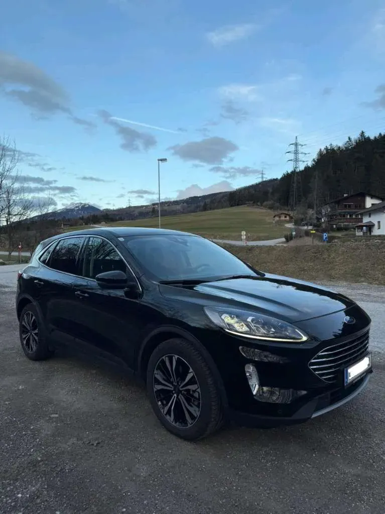 Ford Kuga 2022 photo 3