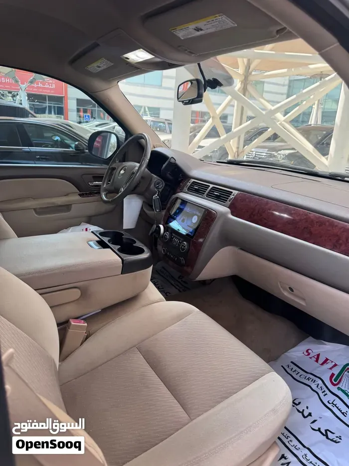 Chevrolet Tahoe 2012 photo 3