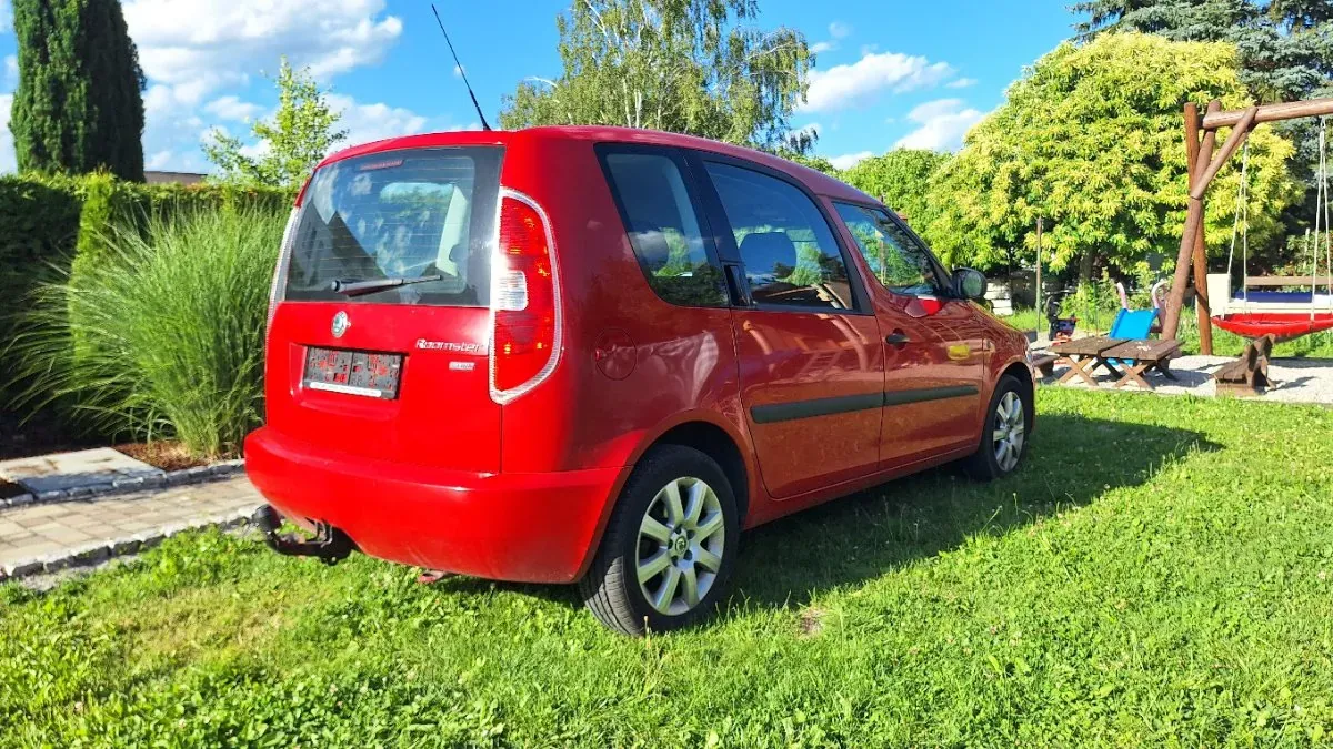 Skoda Roomster 2010 photo 3
