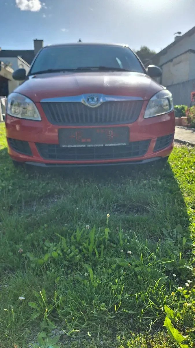 Skoda Roomster 2010 photo 2