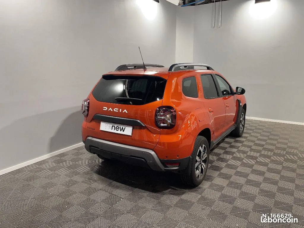 Dacia Duster 2023 photo 4